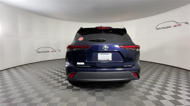 used 2021 Toyota Highlander car, priced at $34,545