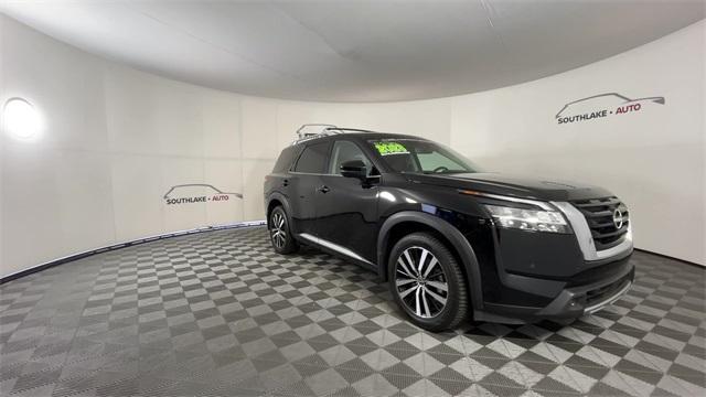 used 2023 Nissan Pathfinder car, priced at $36,498