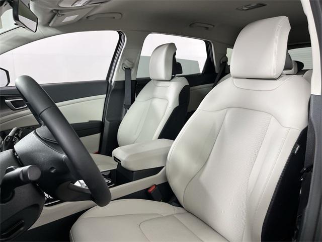 new 2025 Kia Sportage car, priced at $30,819