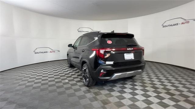 new 2025 Kia Seltos car, priced at $30,557
