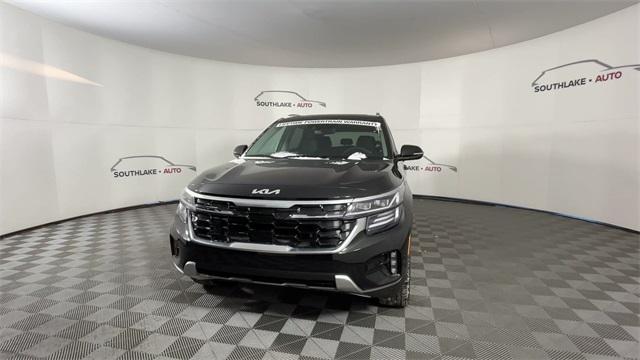 new 2025 Kia Seltos car, priced at $30,557