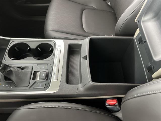 new 2025 Kia Carnival car, priced at $38,696