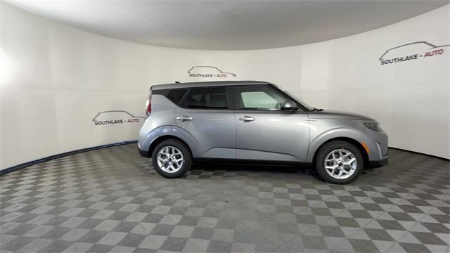 new 2025 Kia Soul car, priced at $20,942