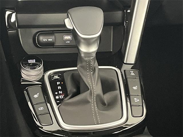new 2025 Kia Seltos car, priced at $26,081