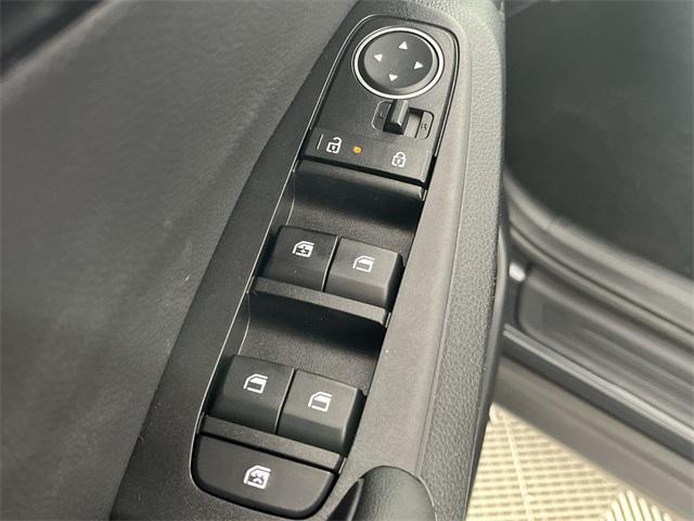new 2025 Kia Seltos car, priced at $26,081