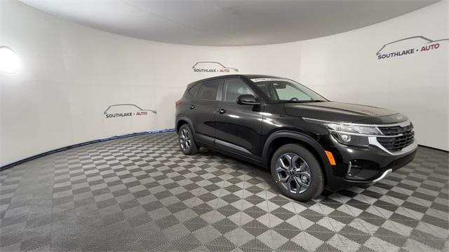 new 2025 Kia Seltos car, priced at $24,866