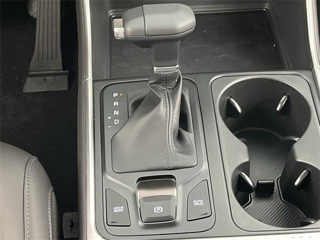 new 2025 Kia Carnival car, priced at $39,635