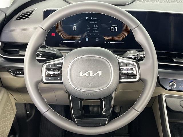 new 2025 Kia Carnival car, priced at $39,635