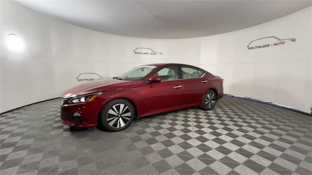 used 2022 Nissan Altima car, priced at $15,998
