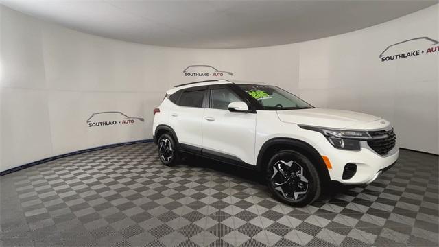 used 2025 Kia Seltos car, priced at $28,998