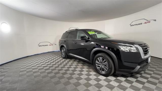 used 2024 Nissan Pathfinder car, priced at $35,898