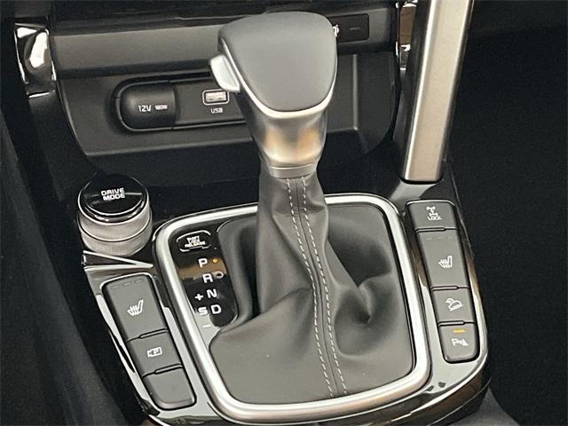 new 2025 Kia Seltos car, priced at $28,256