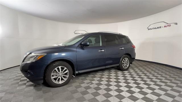 used 2016 Nissan Pathfinder car, priced at $6,424