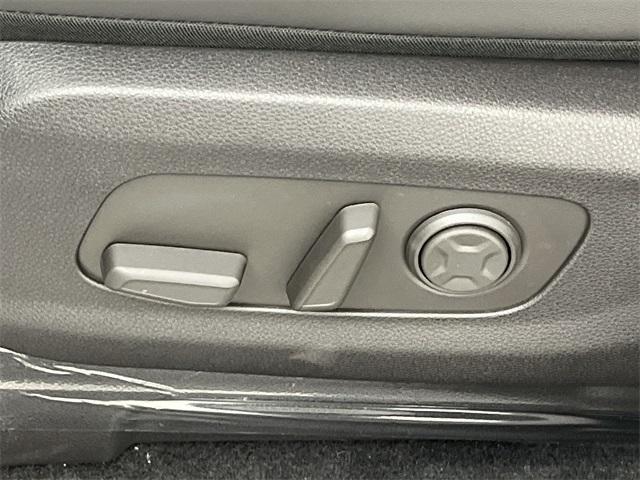 new 2026 Kia Carnival car, priced at $41,328