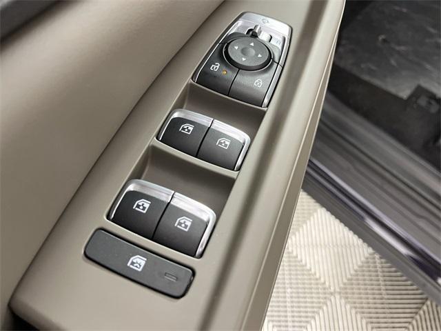 new 2025 Kia Carnival car, priced at $40,030
