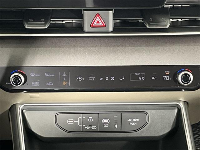 new 2025 Kia Carnival car, priced at $40,030