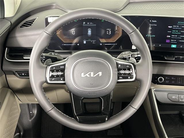 new 2025 Kia Carnival car, priced at $40,030