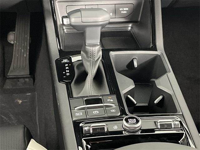 used 2025 Kia K5 car
