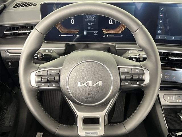 used 2025 Kia K5 car