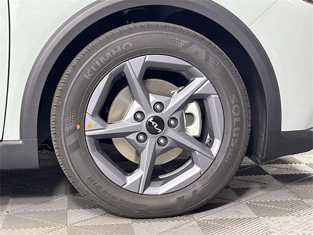 new 2025 Kia K4 car, priced at $23,202