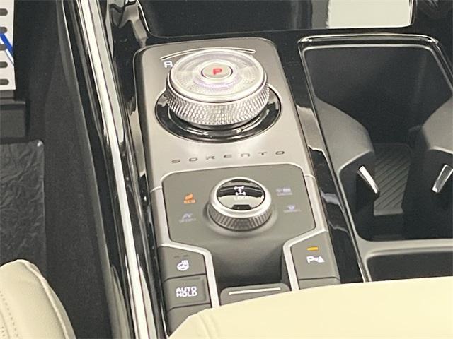 new 2025 Kia Sorento Hybrid car, priced at $45,033