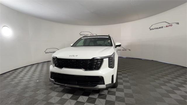 new 2025 Kia Sorento Hybrid car, priced at $45,033