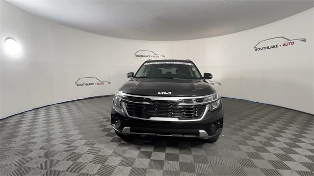 new 2026 Kia Seltos car, priced at $30,516