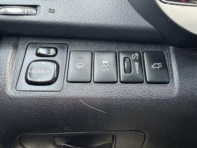 used 2013 Toyota Highlander car, priced at $11,000