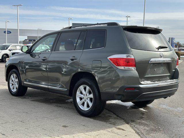 used 2013 Toyota Highlander car, priced at $11,000