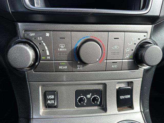 used 2013 Toyota Highlander car, priced at $11,000