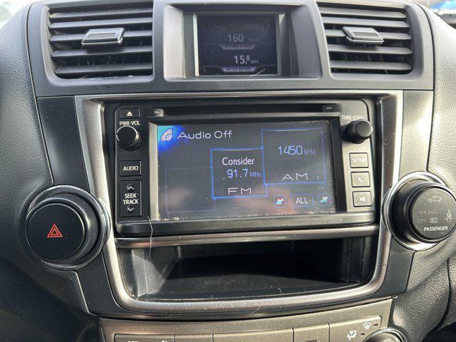 used 2013 Toyota Highlander car, priced at $11,000
