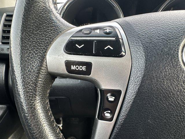 used 2013 Toyota Highlander car, priced at $11,000