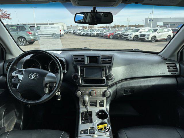 used 2013 Toyota Highlander car, priced at $11,000