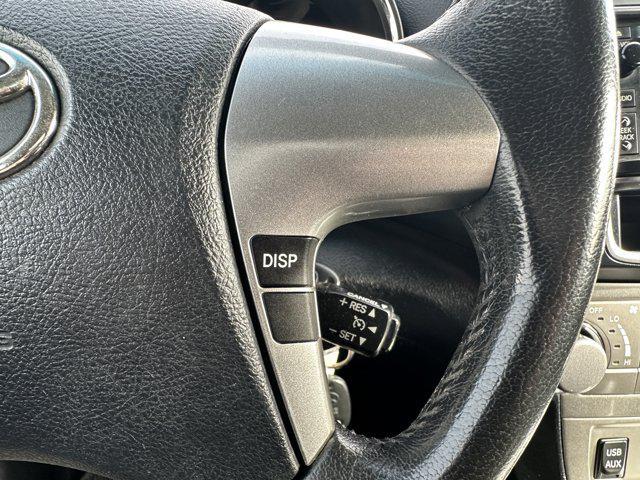 used 2013 Toyota Highlander car, priced at $11,000