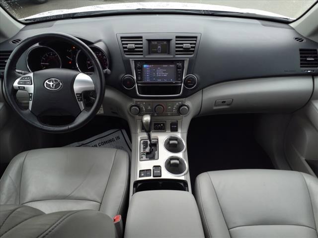 used 2013 Toyota Highlander car, priced at $14,000