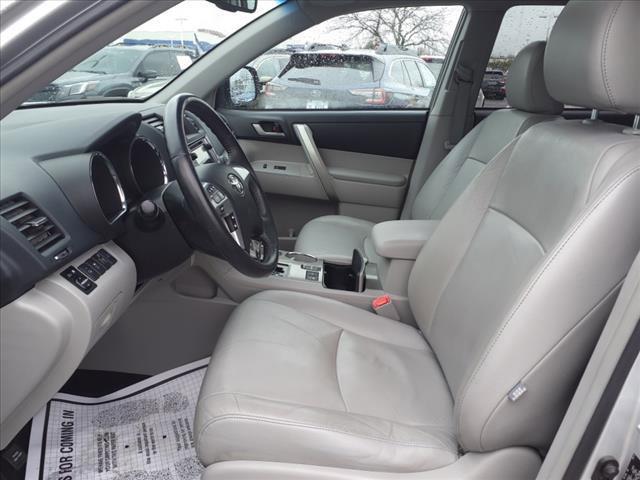 used 2013 Toyota Highlander car, priced at $14,000