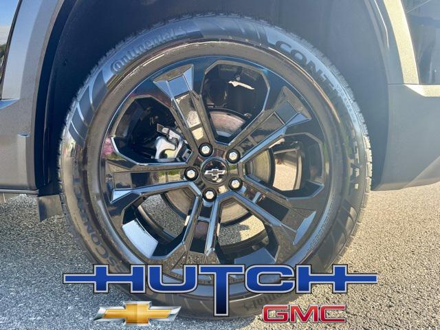 new 2026 Chevrolet Equinox car, priced at $32,223