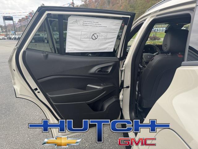 new 2026 Chevrolet Trax car, priced at $27,885