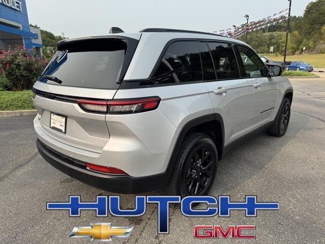 used 2024 Jeep Grand Cherokee car, priced at $31,691