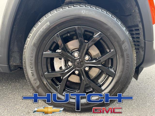 used 2024 Jeep Grand Cherokee car, priced at $31,691