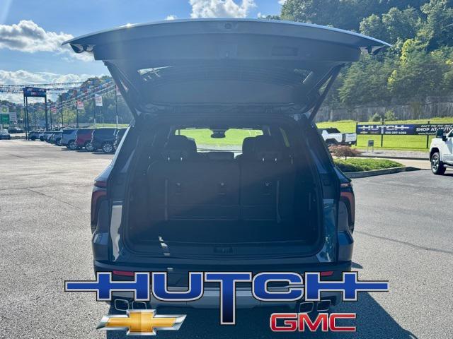 new 2026 Chevrolet Traverse car, priced at $46,670