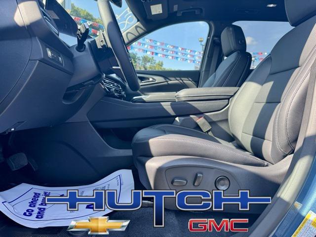 new 2026 Chevrolet Traverse car, priced at $46,670