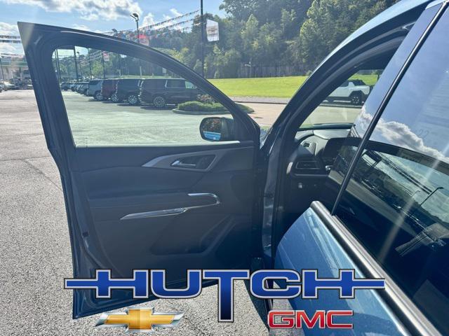 new 2026 Chevrolet Traverse car, priced at $46,670