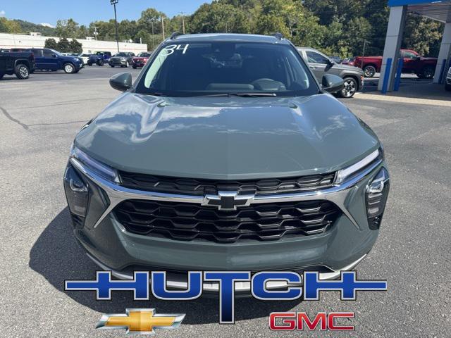 new 2025 Chevrolet Trax car, priced at $24,235