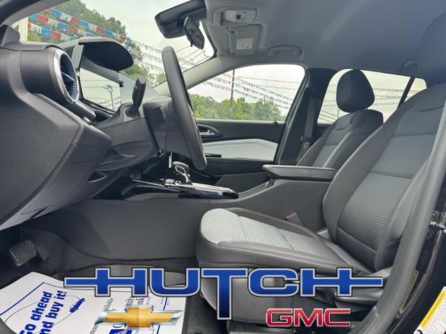 new 2025 Chevrolet Trax car, priced at $25,405