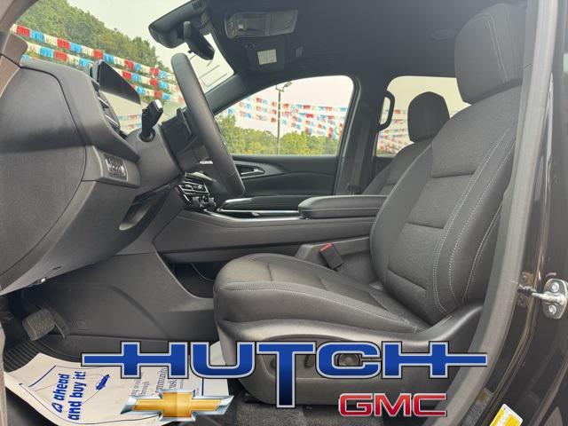 new 2026 Chevrolet Traverse car, priced at $48,630