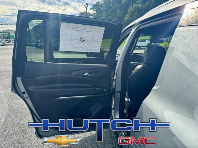 new 2026 Chevrolet Traverse car, priced at $46,620