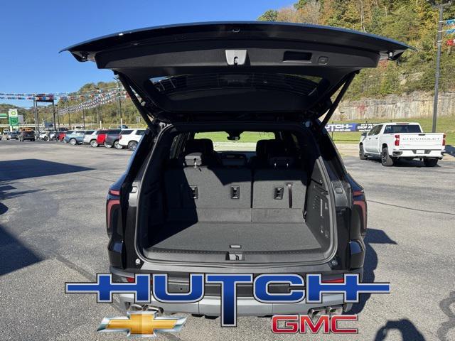 new 2026 Chevrolet Traverse car, priced at $53,560