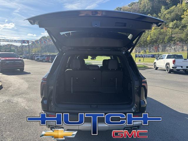 new 2026 Chevrolet Traverse car, priced at $50,140