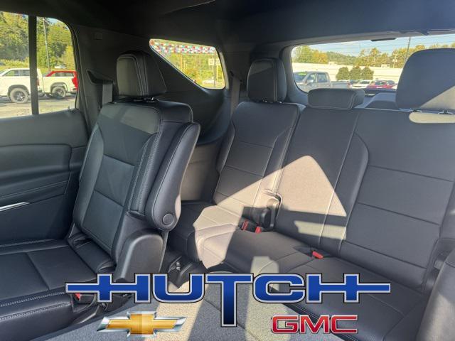 new 2026 Chevrolet Traverse car, priced at $50,140